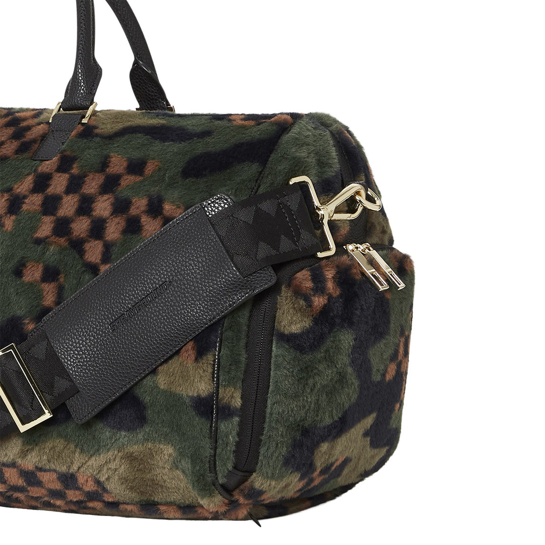 Limited Edition Green 3Am Fur Duffel For Unisex - 910D5745NSZ