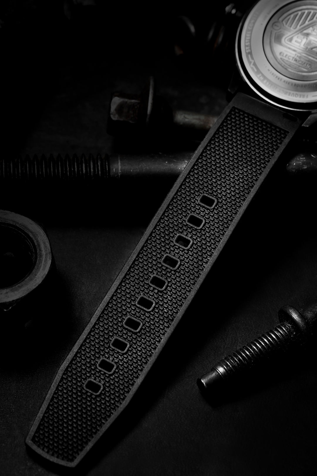 The Carbon Z Night Light Quartz Men's Watch - ZZ-A1A/03-CRD